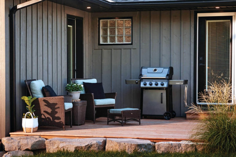Napoleon - Freestyle 425 Gas Grill